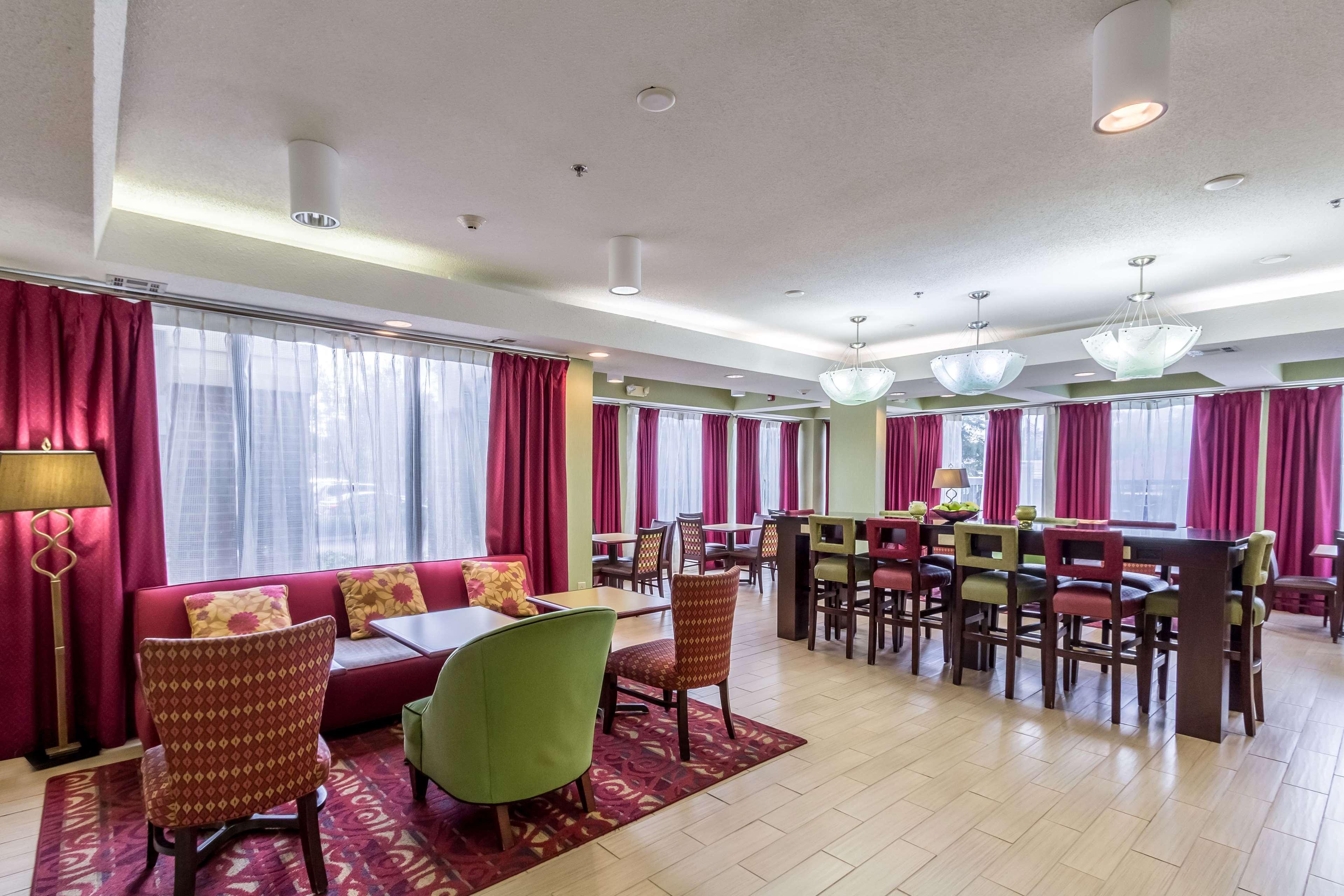 Hampton Inn Jackson Pearl Intrntl Airport Exteriör bild