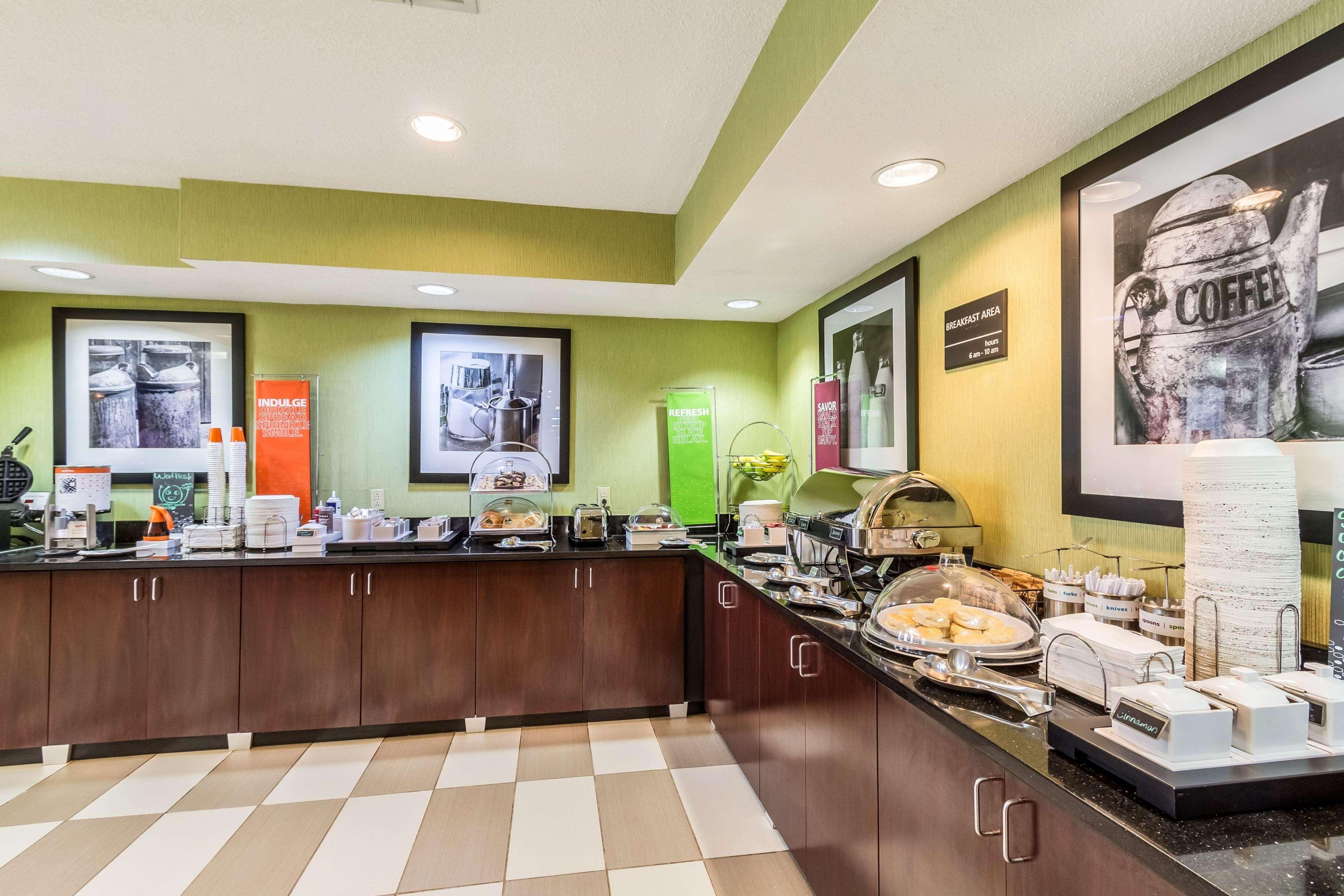 Hampton Inn Jackson Pearl Intrntl Airport Exteriör bild