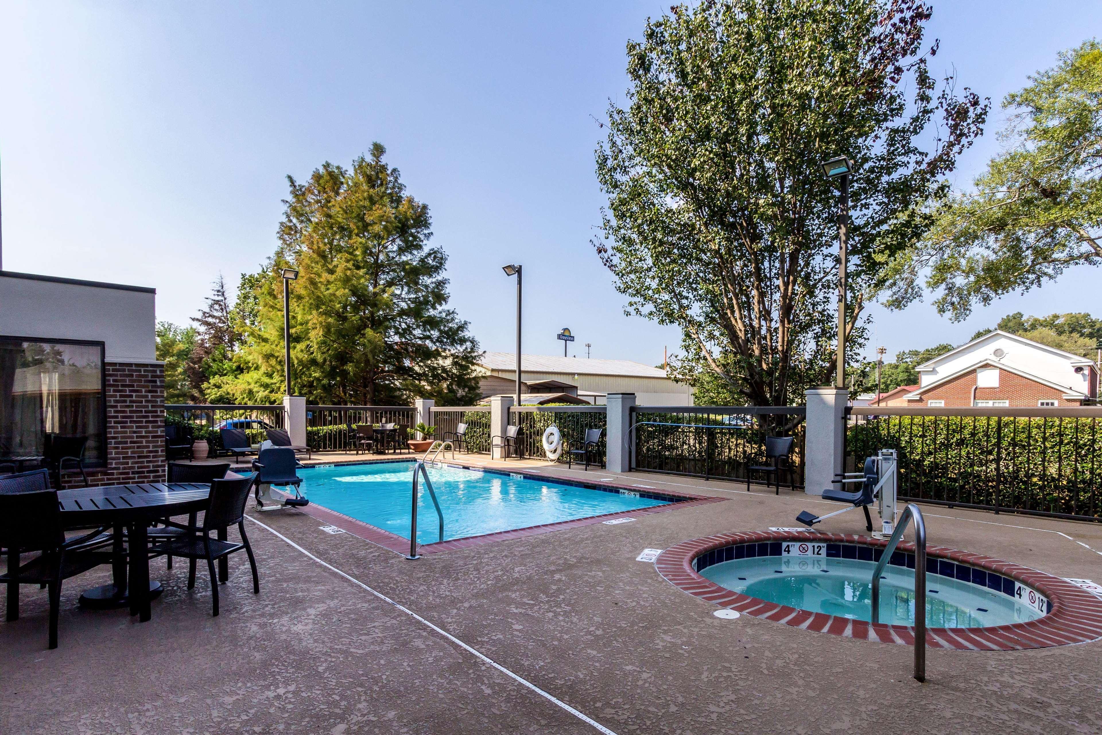 Hampton Inn Jackson Pearl Intrntl Airport Exteriör bild