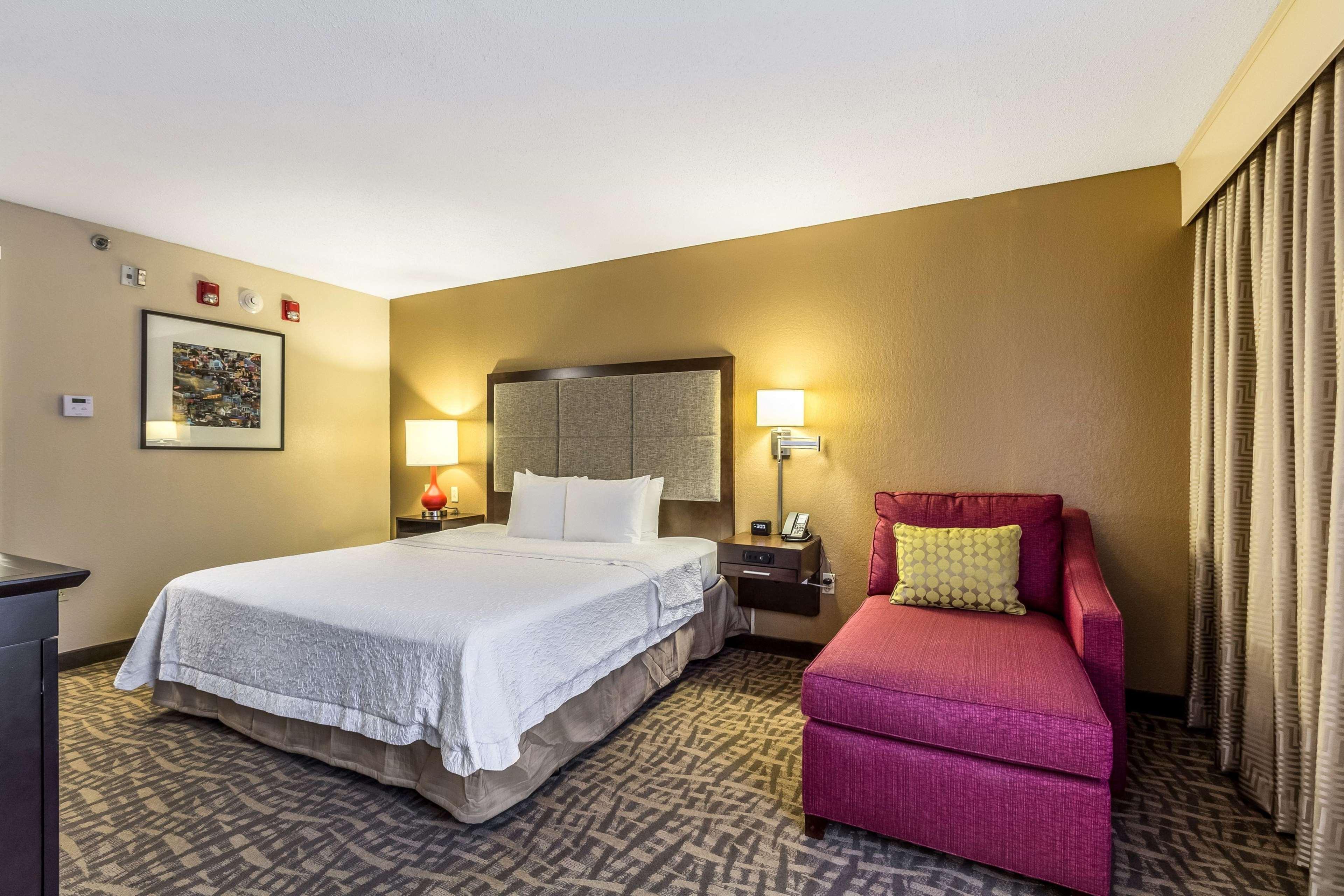 Hampton Inn Jackson Pearl Intrntl Airport Exteriör bild