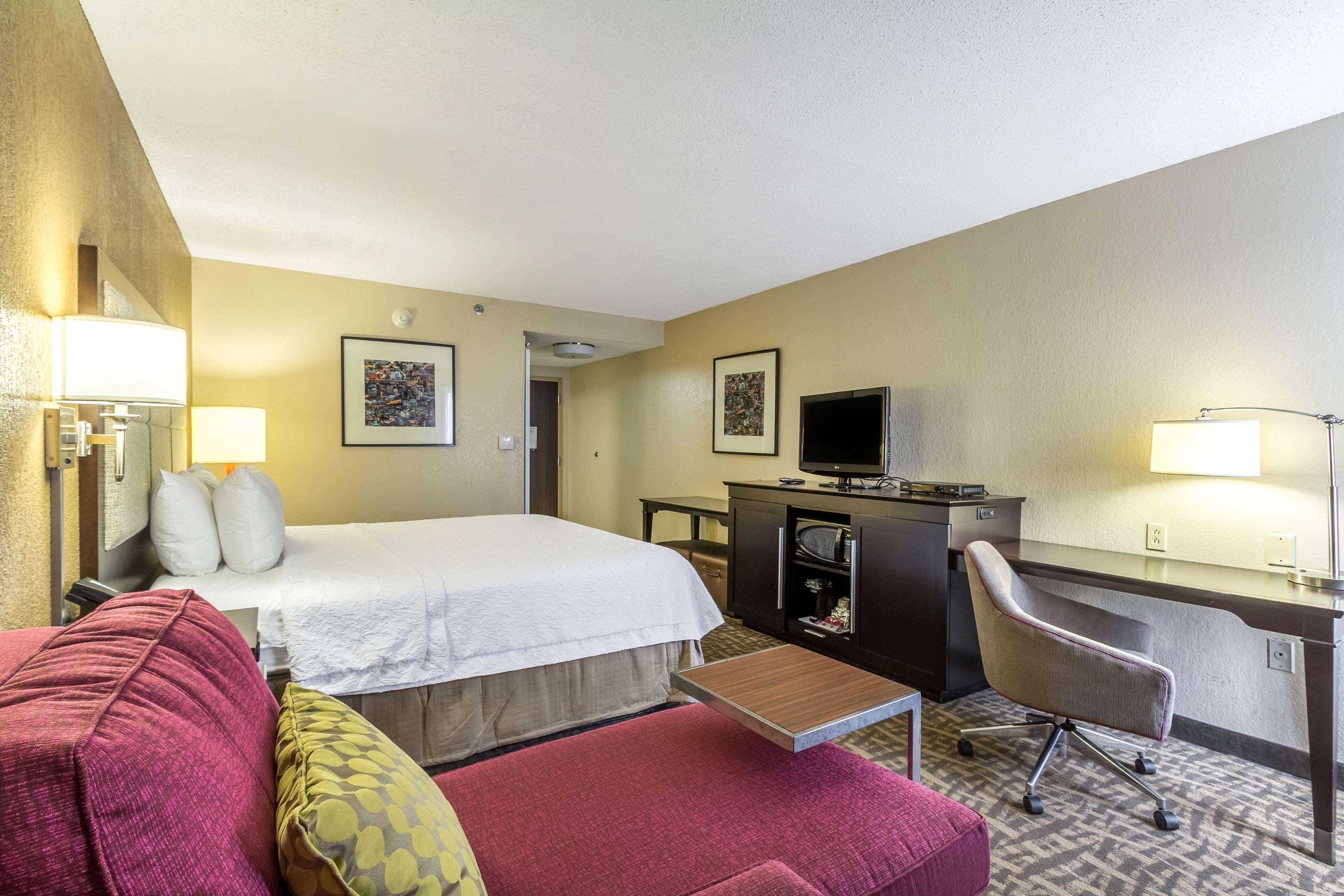 Hampton Inn Jackson Pearl Intrntl Airport Exteriör bild