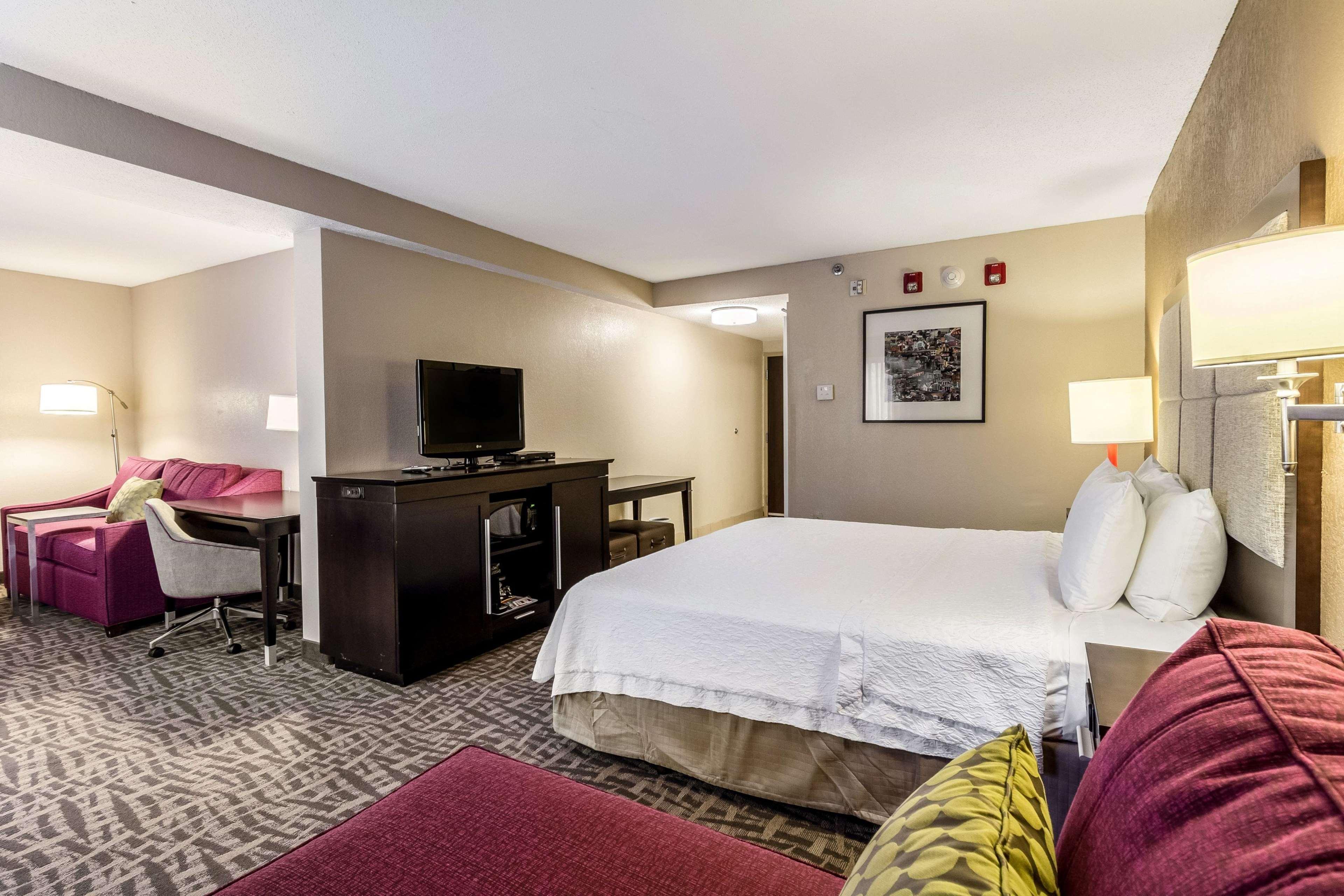 Hampton Inn Jackson Pearl Intrntl Airport Exteriör bild