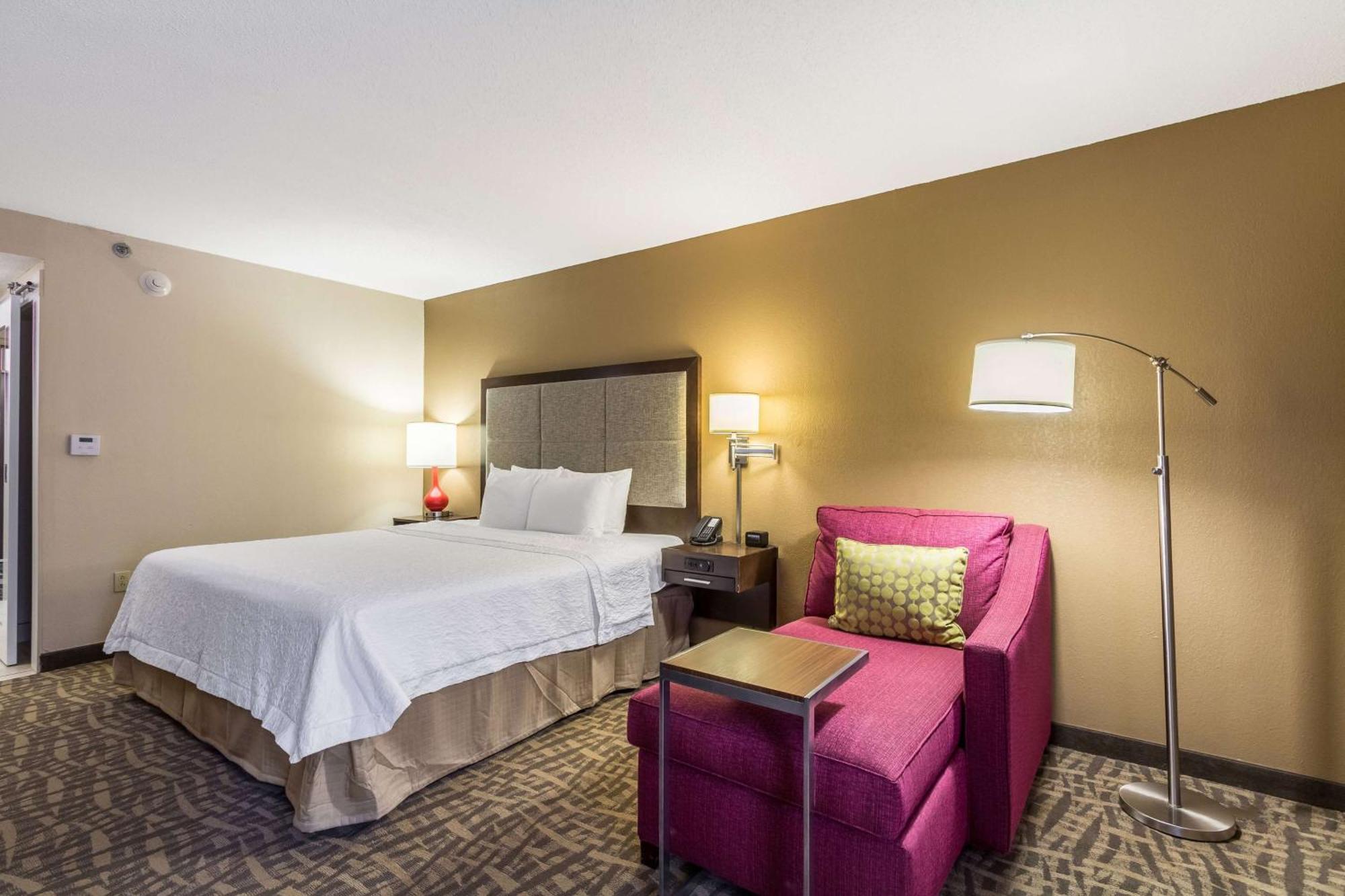 Hampton Inn Jackson Pearl Intrntl Airport Exteriör bild