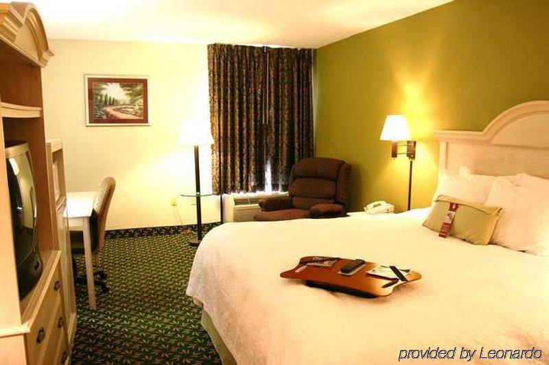 Hampton Inn Jackson Pearl Intrntl Airport Exteriör bild