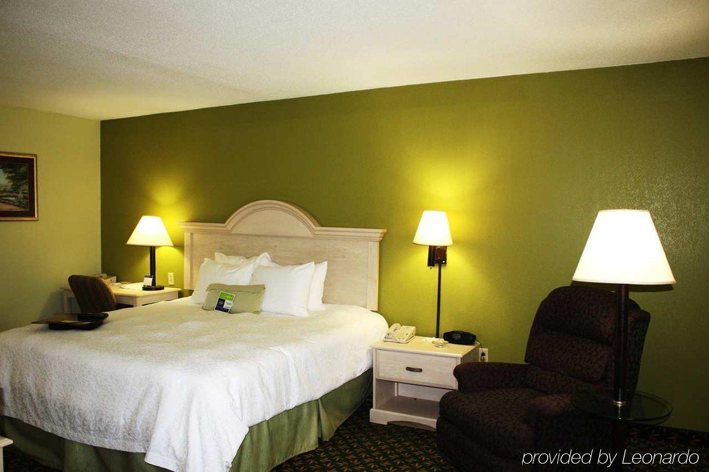 Hampton Inn Jackson Pearl Intrntl Airport Exteriör bild