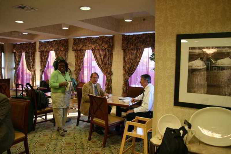 Hampton Inn Jackson Pearl Intrntl Airport Restaurang bild
